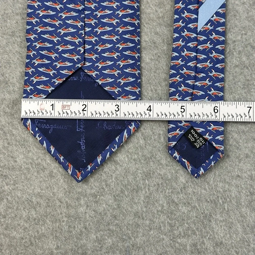 Vintage Salvatore Ferragamo Silk Tie Rowing Scull Boat Print Italy Blue 58x3.6